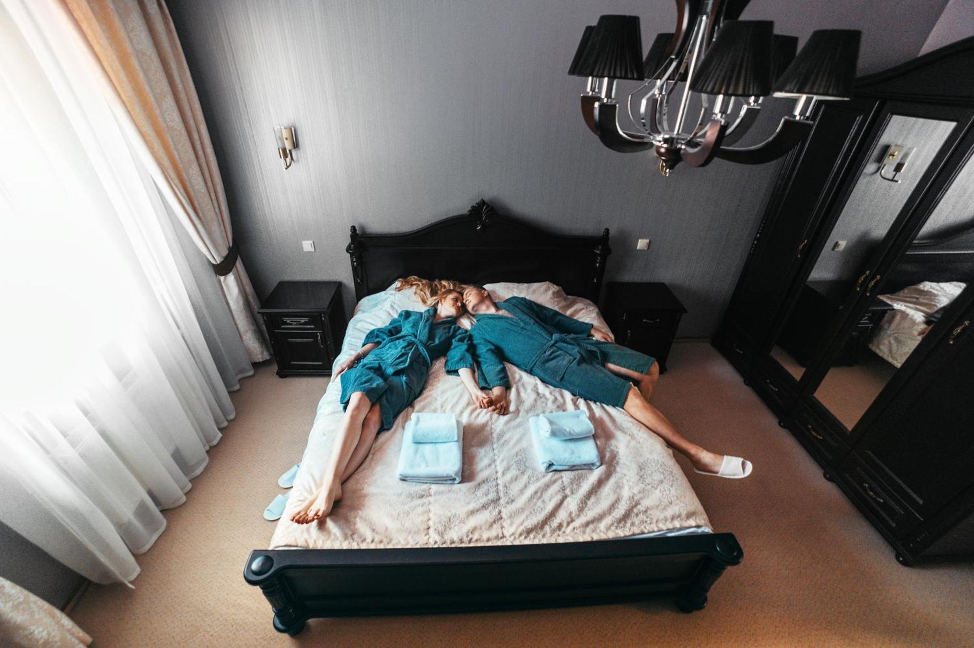 Sherwood Hotel Dolgomostiska Dış mekan fotoğraf
